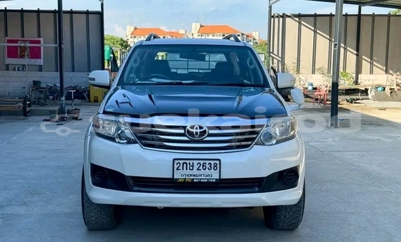 ซื้อ รถมือสอง Toyota Fortuner สีดำ รถยนต์ ใน %{เมือง} ใน กาญจนบุรี ซื้อ รถมือสอง Toyota Fortuner สีดำ รถยนต์ ใน %{เมือง} ใน กาญจนบุรี