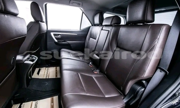 ซื้อ รถมือสอง Toyota Fortuner สีดำ รถยนต์ ใน %{เมือง} ใน จันทบุรี ซื้อ รถมือสอง Toyota Fortuner สีดำ รถยนต์ ใน %{เมือง} ใน จันทบุรี