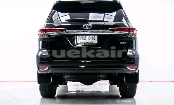 ซื้อ รถมือสอง Toyota Fortuner สีดำ รถยนต์ ใน %{เมือง} ใน จันทบุรี ซื้อ รถมือสอง Toyota Fortuner สีดำ รถยนต์ ใน %{เมือง} ใน จันทบุรี