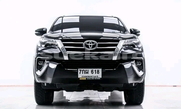 ซื้อ รถมือสอง Toyota Fortuner สีดำ รถยนต์ ใน %{เมือง} ใน จันทบุรี ซื้อ รถมือสอง Toyota Fortuner สีดำ รถยนต์ ใน %{เมือง} ใน จันทบุรี
