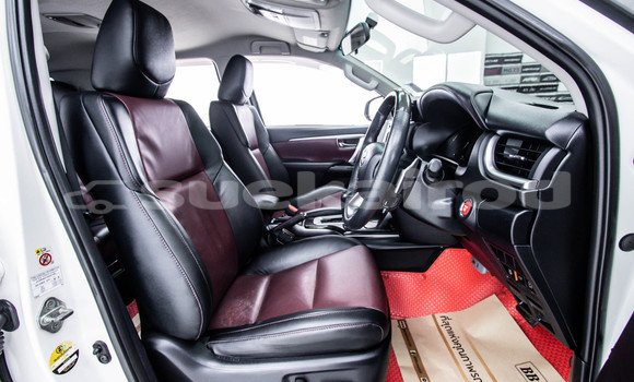 ซื้อ รถมือสอง Toyota Fortuner ขาว รถยนต์ ใน %{เมือง} ใน กรุงเทพมหานคร ซื้อ รถมือสอง Toyota Fortuner ขาว รถยนต์ ใน %{เมือง} ใน กรุงเทพมหานคร