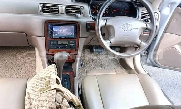 ซื้อ รถมือสอง Toyota Camry อื่น ๆ รถยนต์ ใน %{เมือง} ใน ชัยภูมิ