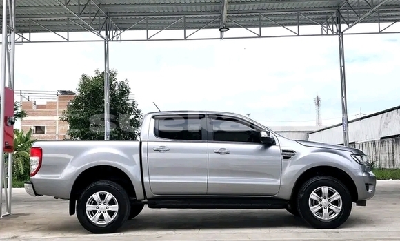 Buy Used Ford Ranger Black Car in Kanchanaburi in Kanchanaburi