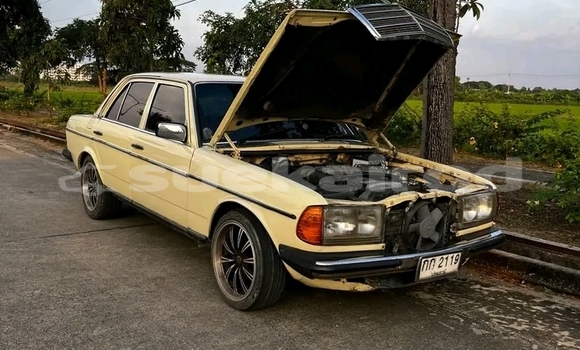 Buy Used Mercedes-Benz AMG GLC Coupe White Car in Khlung in Chanthaburi Buy Used Mercedes-Benz AMG GLC Coupe White Car in Khlung in Chanthaburi