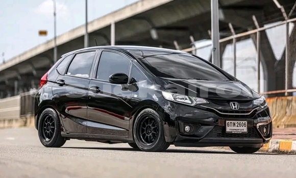 Buy Used Honda Jazz Black Car in Chai Nat in Chai Nat Buy Used Honda Jazz Black Car in Chai Nat in Chai Nat