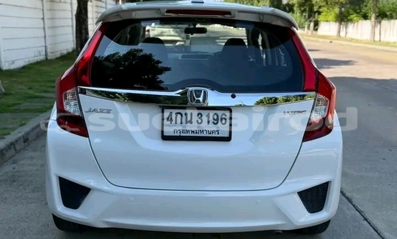 Buy Used Honda Jazz White Car in Krabi in Krabi Buy Used Honda Jazz White Car in Krabi in Krabi