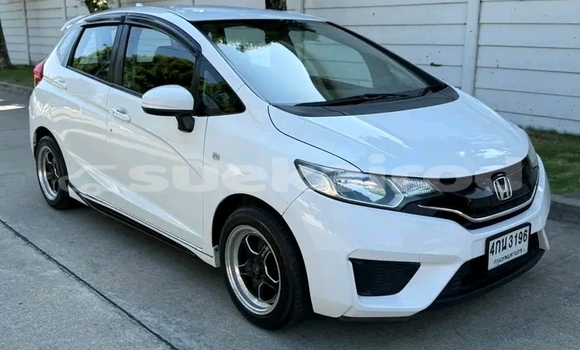 Buy Used Honda Jazz White Car in Krabi in Krabi Buy Used Honda Jazz White Car in Krabi in Krabi