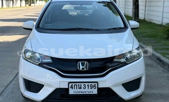 Buy Used Honda Jazz White Car in Krabi in Krabi Buy Used Honda Jazz White Car in Krabi in Krabi