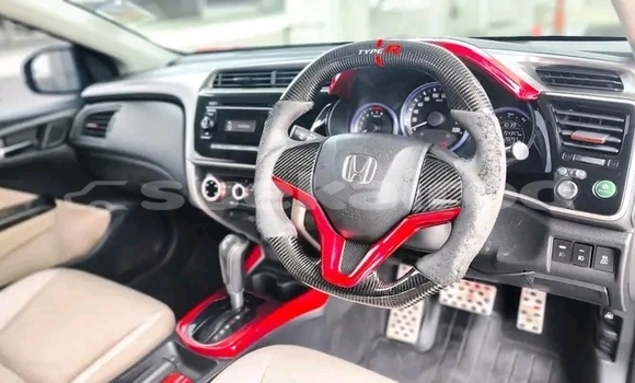 ซื้อ รถมือสอง Honda City สีดำ รถยนต์ ใน %{เมือง} ใน กระบี่