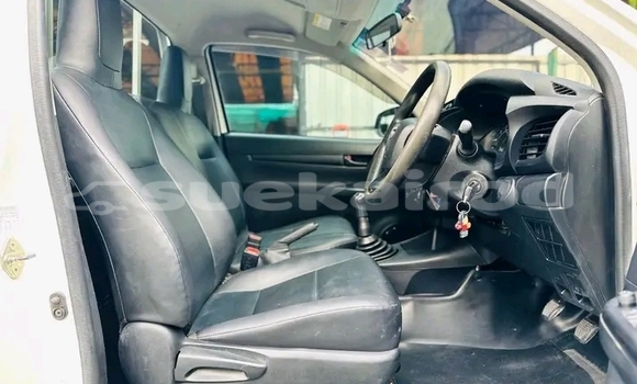 ซื้อ รถมือสอง Toyota Hiluxe Revo ขาว รถยนต์ ใน %{เมือง} ใน ชัยนาท ซื้อ รถมือสอง Toyota Hiluxe Revo ขาว รถยนต์ ใน %{เมือง} ใน ชัยนาท