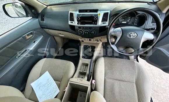 ซื้อ รถมือสอง Toyota Vigo สีดำ รถยนต์ ใน %{เมือง} ใน ชัยนาท