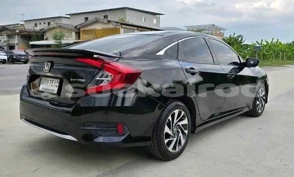 ซื้อ รถมือสอง Honda Civic สีดำ รถยนต์ ใน %{เมือง} ใน กรุงเทพมหานคร