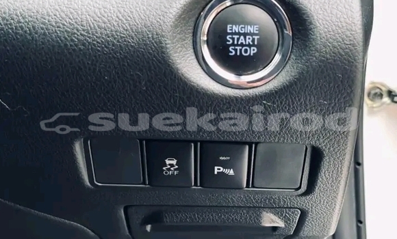 Buy Used Toyota Yaris White Car in Kaeng Khlo in Chaiyaphum