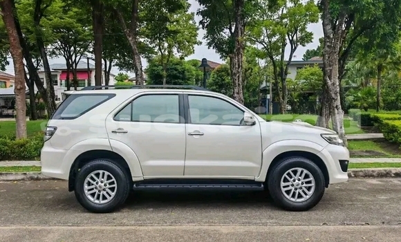 ซื้อ รถมือสอง Toyota Fortuner ขาว รถยนต์ ใน %{เมือง} ใน กาฬสินธุ์ ซื้อ รถมือสอง Toyota Fortuner ขาว รถยนต์ ใน %{เมือง} ใน กาฬสินธุ์