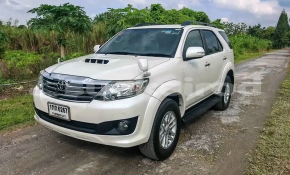 ซื้อ รถมือสอง Toyota Fortuner ขาว รถยนต์ ใน %{เมือง} ใน กาฬสินธุ์ ซื้อ รถมือสอง Toyota Fortuner ขาว รถยนต์ ใน %{เมือง} ใน กาฬสินธุ์