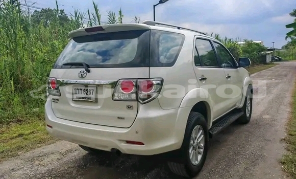 ซื้อ รถมือสอง Toyota Fortuner ขาว รถยนต์ ใน %{เมือง} ใน กาฬสินธุ์ ซื้อ รถมือสอง Toyota Fortuner ขาว รถยนต์ ใน %{เมือง} ใน กาฬสินธุ์