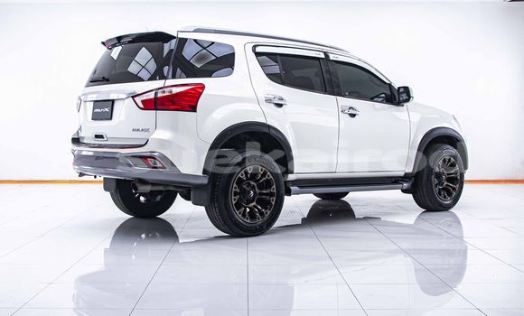 Buy Used Isuzu MU-X White Car in Bangkok in Bangkok Buy Used Isuzu MU-X White Car in Bangkok in Bangkok