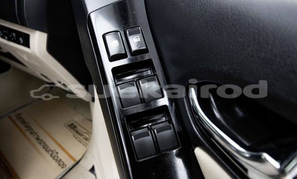 Buy Used Isuzu MU-X White Car in Bangkok in Bangkok Buy Used Isuzu MU-X White Car in Bangkok in Bangkok