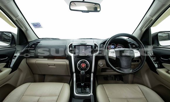 Buy Used Isuzu MU-X White Car in Bangkok in Bangkok Buy Used Isuzu MU-X White Car in Bangkok in Bangkok