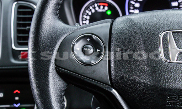 Buy Used Honda HR-V White Car in Bangkok in Bangkok Buy Used Honda HR-V White Car in Bangkok in Bangkok