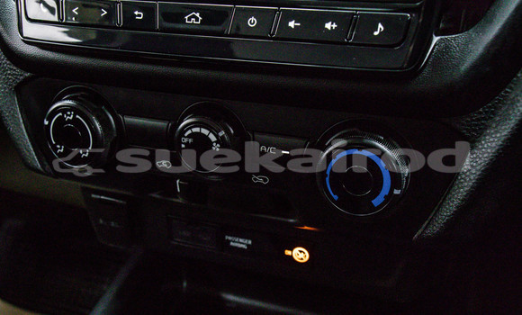 Buy Used Isuzu D-Max White Car in Bangkok in Bangkok Buy Used Isuzu D-Max White Car in Bangkok in Bangkok