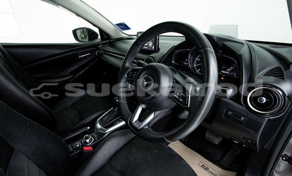 ซื้อ รถมือสอง Mazda 2 สีน้ำตาล รถยนต์ ใน %{เมือง} ใน กรุงเทพมหานคร ซื้อ รถมือสอง Mazda 2 สีน้ำตาล รถยนต์ ใน %{เมือง} ใน กรุงเทพมหานคร