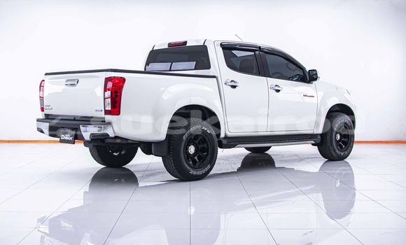 ซื้อ รถมือสอง Isuzu D-Max ขาว รถยนต์ ใน %{เมือง} ใน กรุงเทพมหานคร ซื้อ รถมือสอง Isuzu D-Max ขาว รถยนต์ ใน %{เมือง} ใน กรุงเทพมหานคร