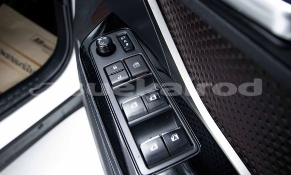 ซื้อ รถมือสอง Toyota C-HR ขาว รถยนต์ ใน %{เมือง} ใน กรุงเทพมหานคร ซื้อ รถมือสอง Toyota C-HR ขาว รถยนต์ ใน %{เมือง} ใน กรุงเทพมหานคร