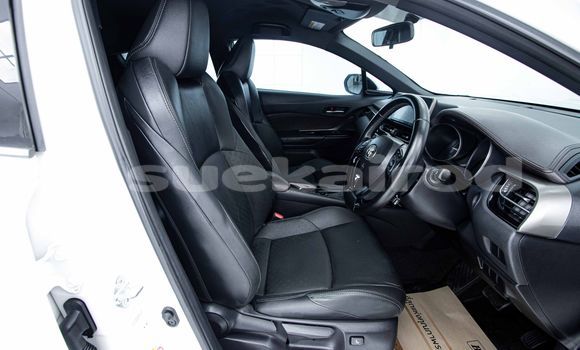 ซื้อ รถมือสอง Toyota C-HR ขาว รถยนต์ ใน %{เมือง} ใน กรุงเทพมหานคร ซื้อ รถมือสอง Toyota C-HR ขาว รถยนต์ ใน %{เมือง} ใน กรุงเทพมหานคร
