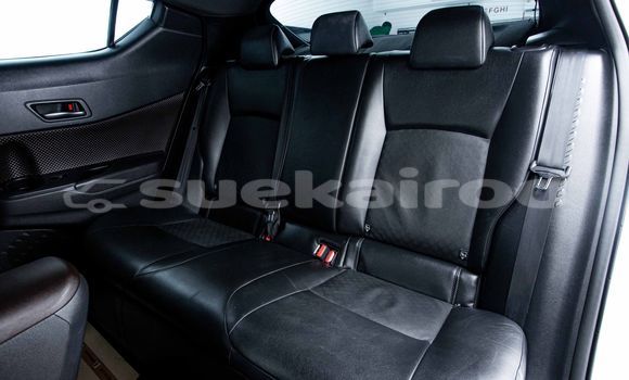 ซื้อ รถมือสอง Toyota C-HR ขาว รถยนต์ ใน %{เมือง} ใน กรุงเทพมหานคร ซื้อ รถมือสอง Toyota C-HR ขาว รถยนต์ ใน %{เมือง} ใน กรุงเทพมหานคร