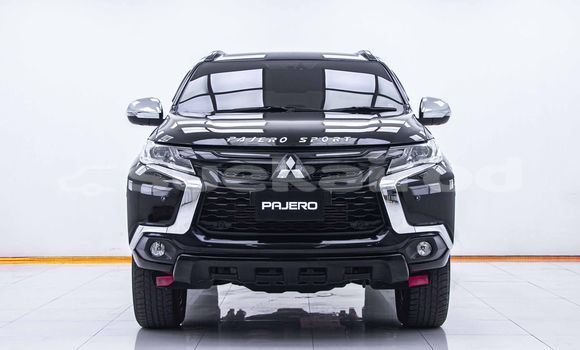 ซื้อ รถมือสอง Mitsubishi Pajero สีดำ รถยนต์ ใน %{เมือง} ใน กรุงเทพมหานคร ซื้อ รถมือสอง Mitsubishi Pajero สีดำ รถยนต์ ใน %{เมือง} ใน กรุงเทพมหานคร
