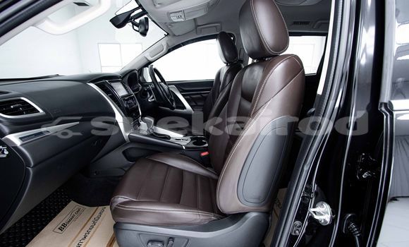 ซื้อ รถมือสอง Mitsubishi Pajero สีดำ รถยนต์ ใน %{เมือง} ใน กรุงเทพมหานคร ซื้อ รถมือสอง Mitsubishi Pajero สีดำ รถยนต์ ใน %{เมือง} ใน กรุงเทพมหานคร