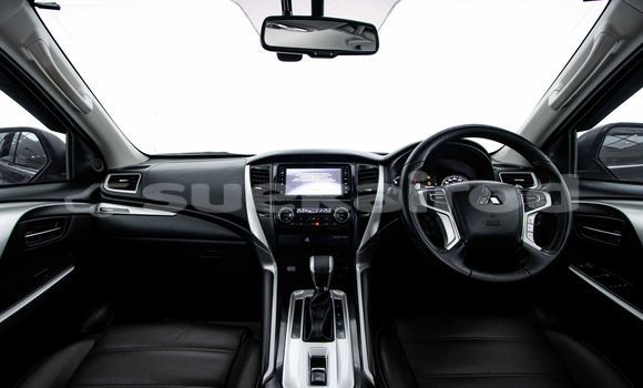 ซื้อ รถมือสอง Mitsubishi Pajero สีดำ รถยนต์ ใน %{เมือง} ใน กรุงเทพมหานคร ซื้อ รถมือสอง Mitsubishi Pajero สีดำ รถยนต์ ใน %{เมือง} ใน กรุงเทพมหานคร