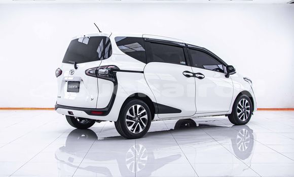 Buy Used Toyota Sienta White Car in Bangkok in Bangkok Buy Used Toyota Sienta White Car in Bangkok in Bangkok