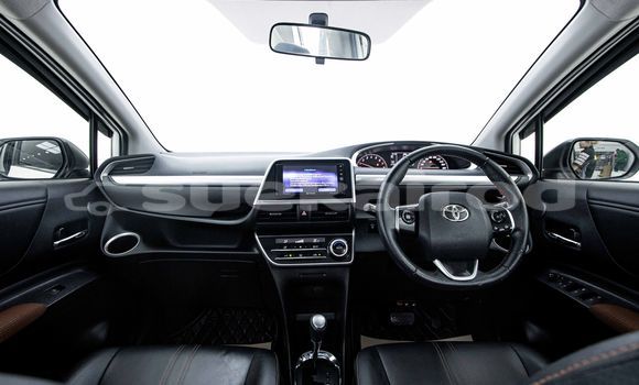 Buy Used Toyota Sienta White Car in Bangkok in Bangkok Buy Used Toyota Sienta White Car in Bangkok in Bangkok