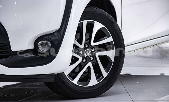 Buy Used Toyota Sienta White Car in Bangkok in Bangkok Buy Used Toyota Sienta White Car in Bangkok in Bangkok