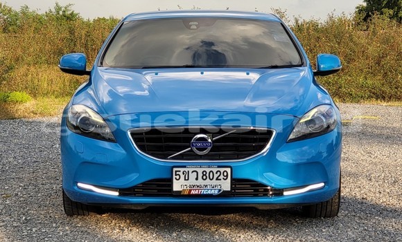 Buy Used Volvo V40 Blue Car in Bangkok in Bangkok Buy Used Volvo V40 Blue Car in Bangkok in Bangkok