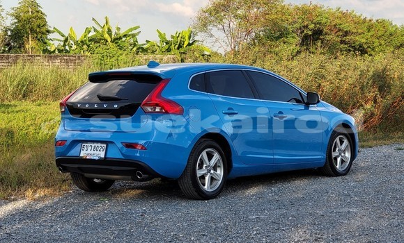 Buy Used Volvo V40 Blue Car in Bangkok in Bangkok Buy Used Volvo V40 Blue Car in Bangkok in Bangkok