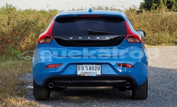 Buy Used Volvo V40 Blue Car in Bangkok in Bangkok Buy Used Volvo V40 Blue Car in Bangkok in Bangkok