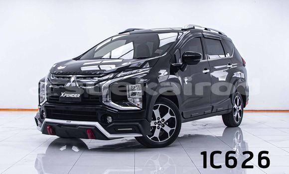 ซื้อ รถมือสอง Mitsubishi Xpander สีดำ รถยนต์ ใน %{เมือง} ใน กรุงเทพมหานคร