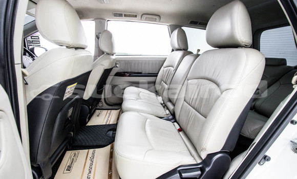 Buy Used Mitsubishi Space Wagon White Car in Bangkok in Bangkok Buy Used Mitsubishi Space Wagon White Car in Bangkok in Bangkok