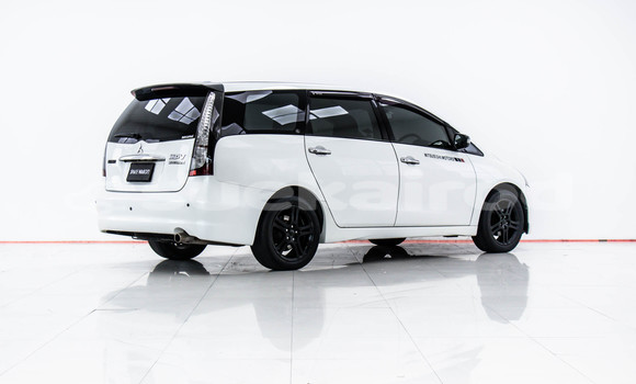 Buy Used Mitsubishi Space Wagon White Car in Bangkok in Bangkok Buy Used Mitsubishi Space Wagon White Car in Bangkok in Bangkok