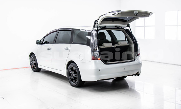 Buy Used Mitsubishi Space Wagon White Car in Bangkok in Bangkok Buy Used Mitsubishi Space Wagon White Car in Bangkok in Bangkok