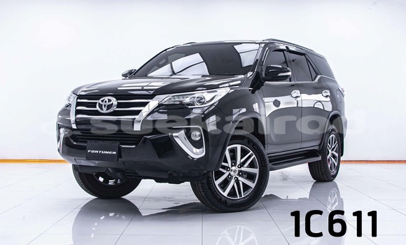Buy Used Toyota Fortuner Black Car in Bangkok in Bangkok