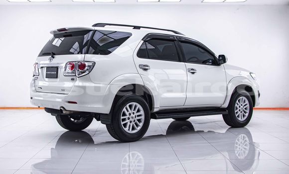 ซื้อ รถมือสอง Toyota Fortuner ขาว รถยนต์ ใน %{เมือง} ใน กรุงเทพมหานคร ซื้อ รถมือสอง Toyota Fortuner ขาว รถยนต์ ใน %{เมือง} ใน กรุงเทพมหานคร