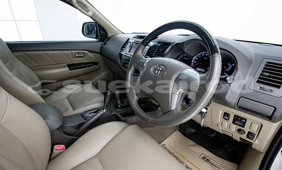 ซื้อ รถมือสอง Toyota Fortuner ขาว รถยนต์ ใน %{เมือง} ใน กรุงเทพมหานคร ซื้อ รถมือสอง Toyota Fortuner ขาว รถยนต์ ใน %{เมือง} ใน กรุงเทพมหานคร