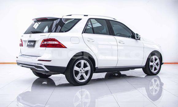 Buy Used Mercedes-Benz M-klasse White Car in Bangkok in Bangkok Buy Used Mercedes-Benz M-klasse White Car in Bangkok in Bangkok