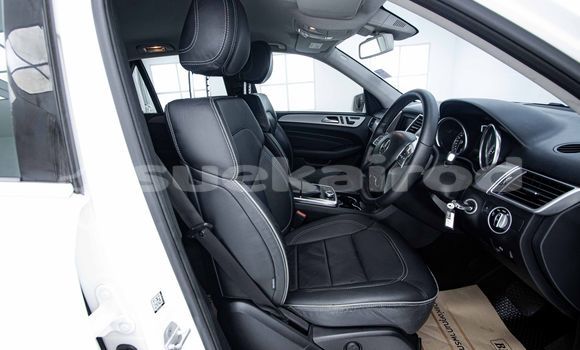 Buy Used Mercedes-Benz M-klasse White Car in Bangkok in Bangkok Buy Used Mercedes-Benz M-klasse White Car in Bangkok in Bangkok