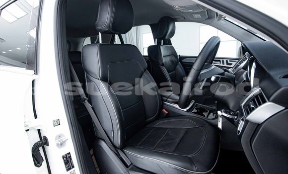 Buy Used Mercedes-Benz M-klasse White Car in Bangkok in Bangkok Buy Used Mercedes-Benz M-klasse White Car in Bangkok in Bangkok