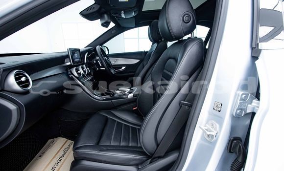 Buy Used Mercedes-Benz E-Classe Other Car in Bangkok in Bangkok Buy Used Mercedes-Benz E-Classe Other Car in Bangkok in Bangkok